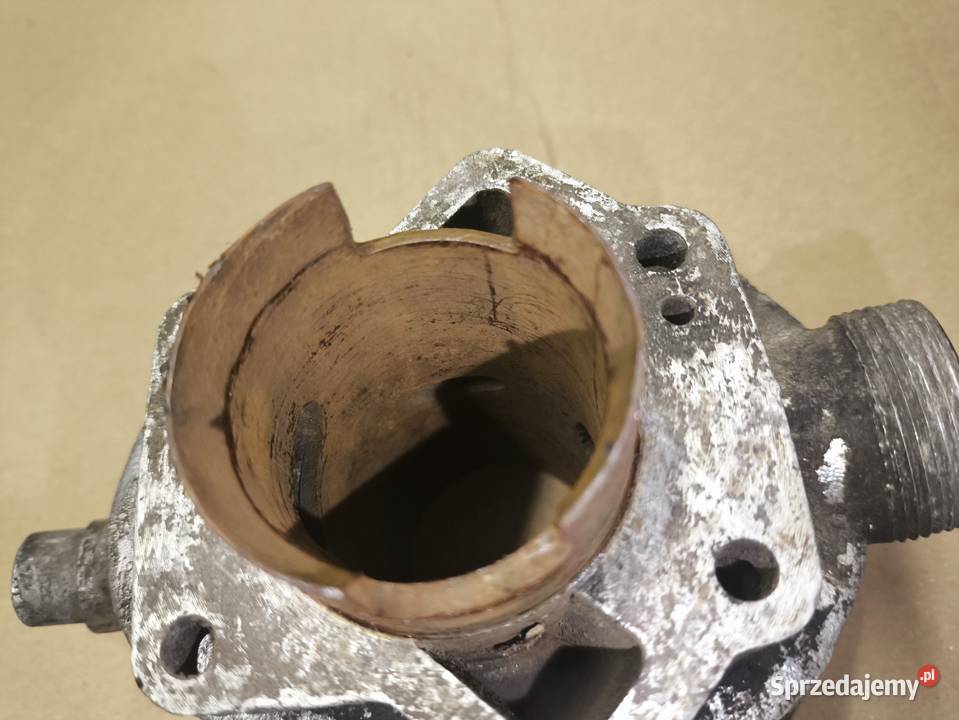 Cylinder pod gaźnik G12 romet komar sztywniak podkarpackie Lutoryż sprzedam