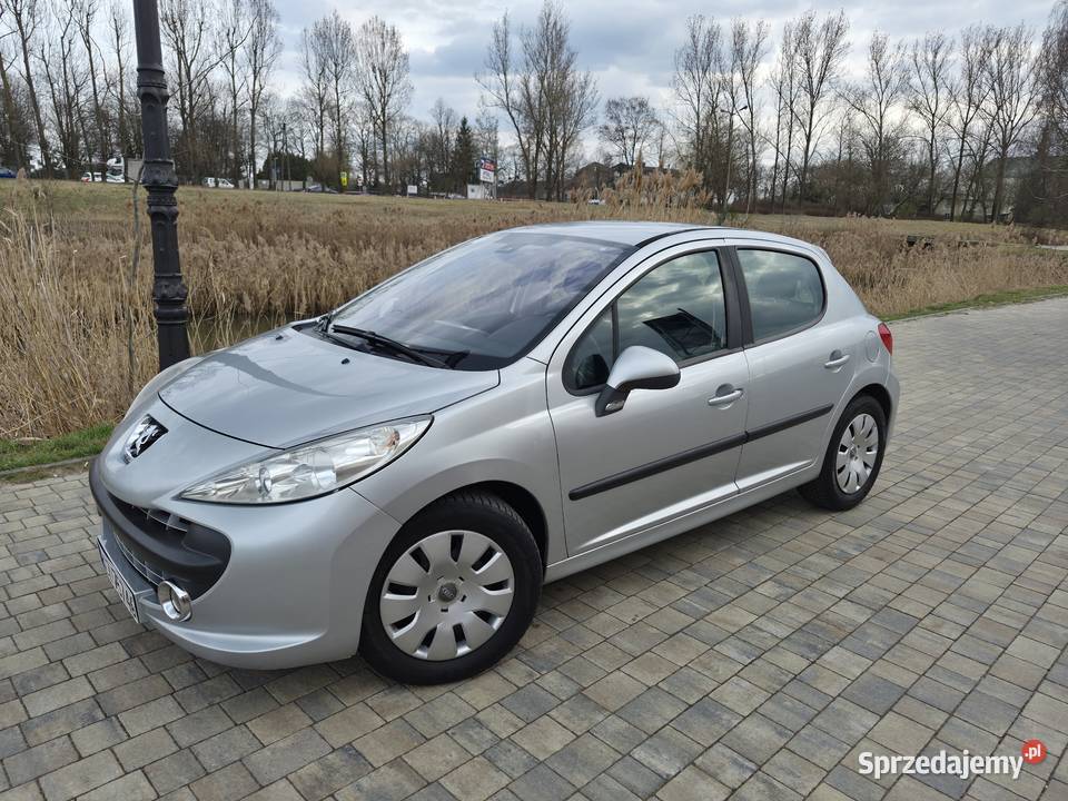 Peugeot 207 stanSprawna klimaSpalanie 4lIsofix 1560cm3 Radomsko