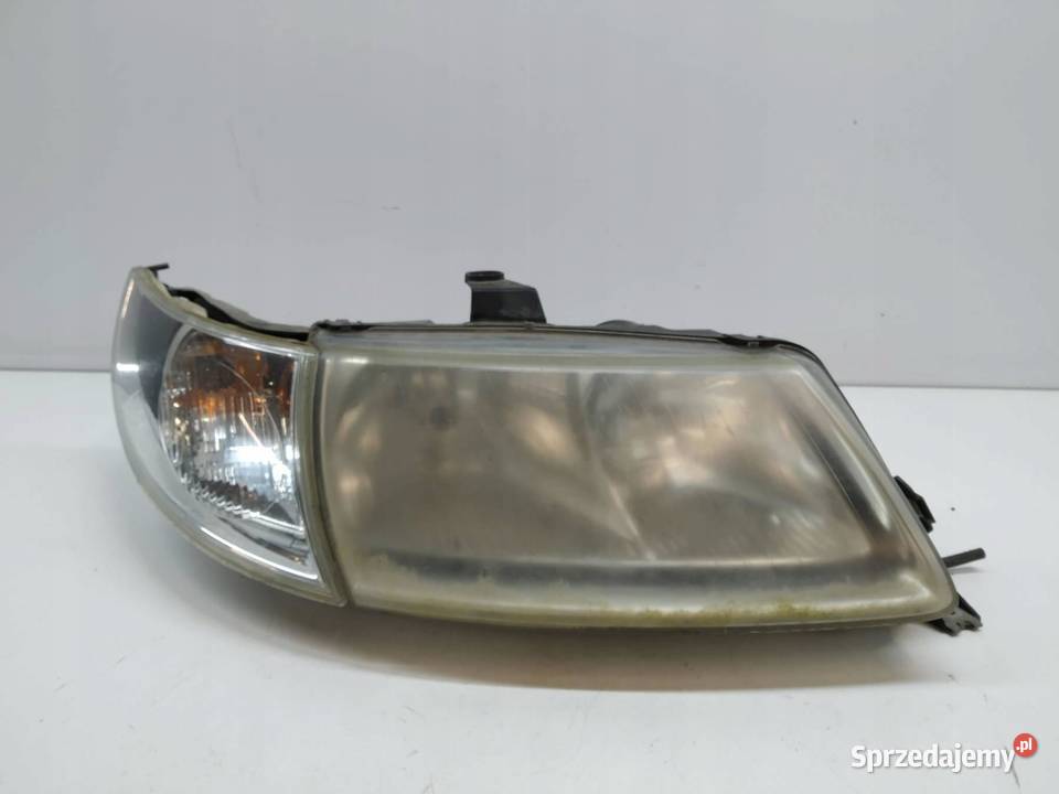 LAMPA PRZÓD PRAWA EUROPA 5142088 Saab 95 I