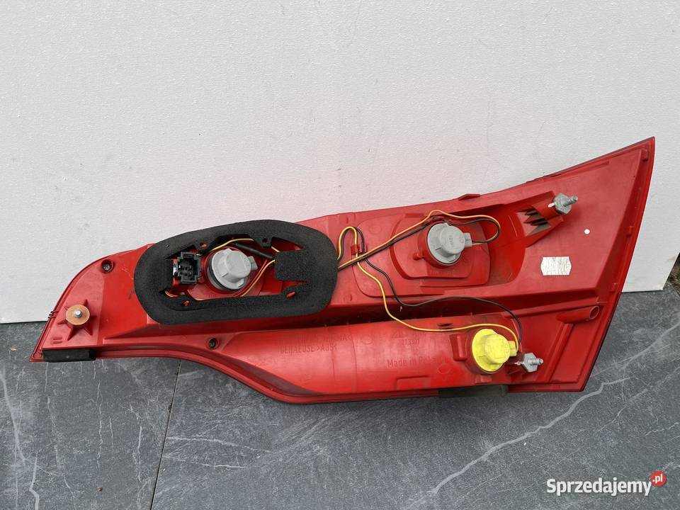 AUDI Q7 LEWA LAMPA TYŁ Ostroróg sprzedam