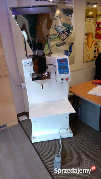 Pakowaczka półautomatyczna do materiałów