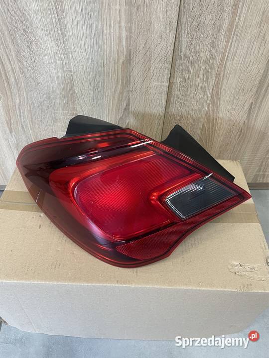 Opel Corsa E lampa tył lewa Oświetlenie sprzedam