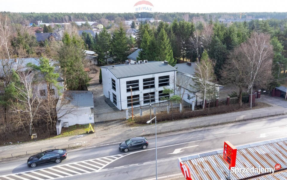 Kompleks mieszkalnobiznesowy garaż Nieruchomości Józefów