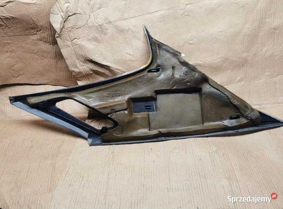Osłona słupka prawy tył BMW E34 sedan Żory