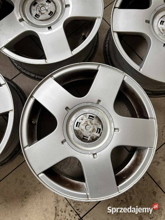 Felgi Golf IV 5x100 R15 Nowy Targ