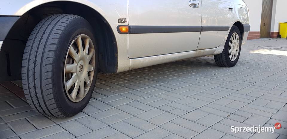 TOYOTA AVENSIS T22 HATCHBACK 20 D4D diesel