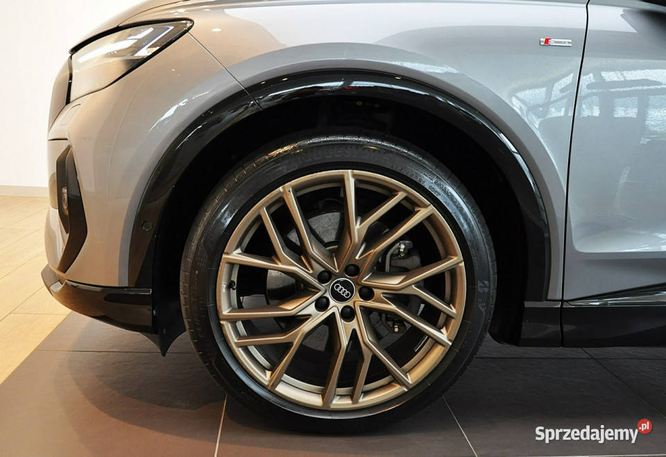 Audi Q4 Sportback 50 etron Quattro VirtualPlus światła LED