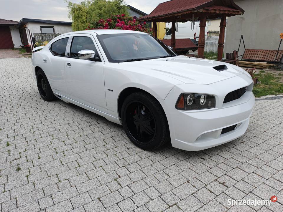 Dodge charger 57 v8 z 2006 roku Nowy Gaz ZAMIANA nieuszkodzony Zamość sprzedam