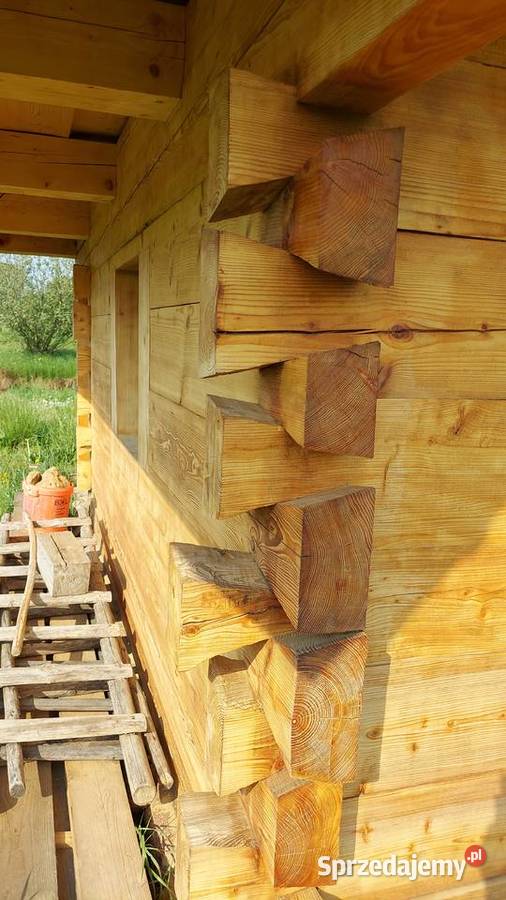 Budowa domów drewnianych w starym stylu z bali z Skarszewy usługi budowlane