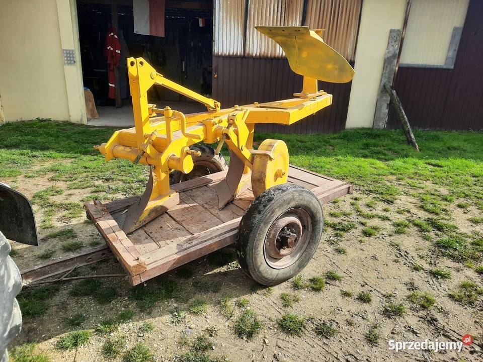 Plug 3 skibowy wysokie słupie Pługi