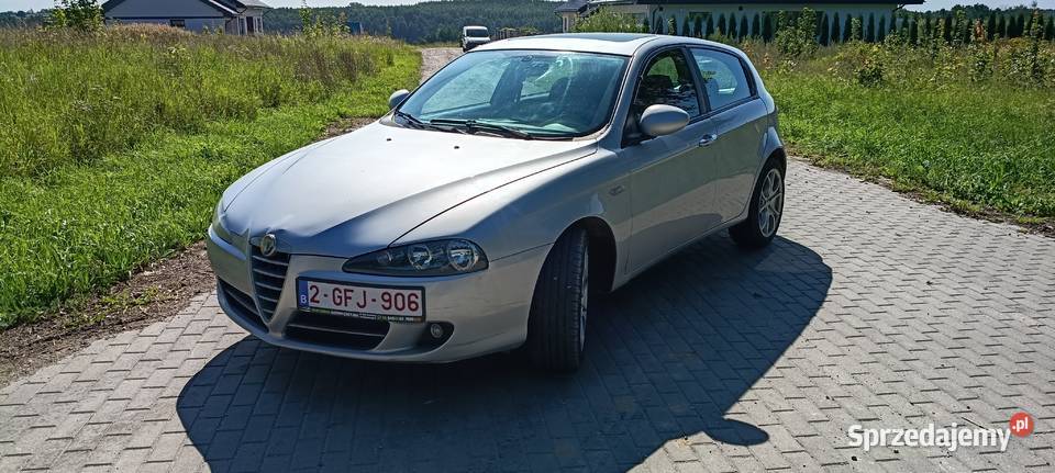 Alfa Romeo 147 16 105 benzyna 2010 Rok produkcji 2010 147 sprzedam