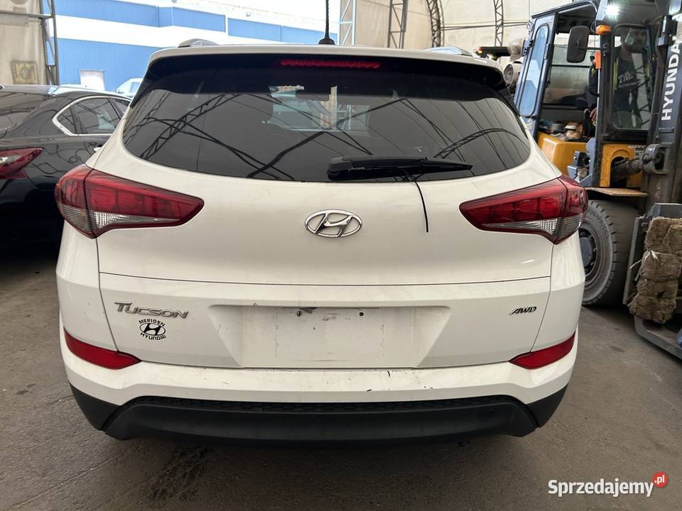 Sprzedam Hyundai Tucson benzyna 20 4x4 automat Warszawa