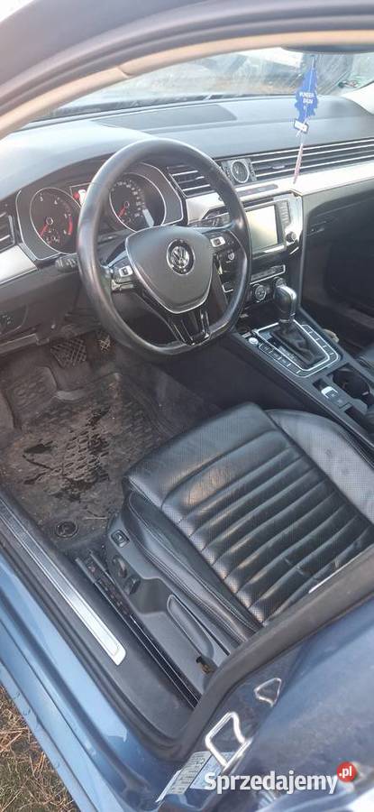 Volkswagen Passat 20 biturbo 240 asystent pasa ruchu Wieszowa