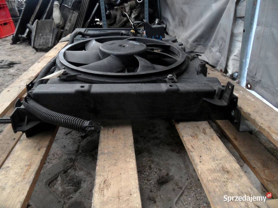 PEUGEOT 3008 11r 16 VTI wentylator chłodnicy