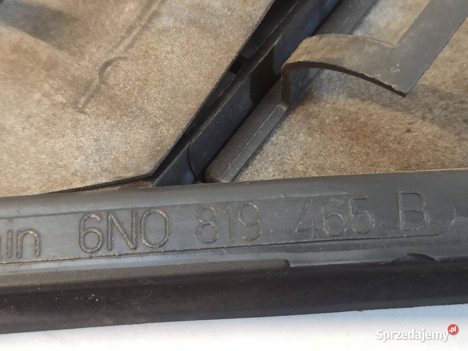 PORSCHE BOXSTER KRATKA NAWIEWU LEWA 6N0819465 osobowe Kratki nawiewu
