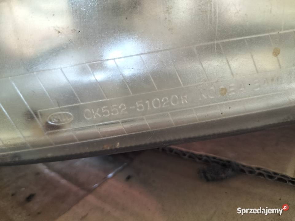 KIA CARNIVAL LAMPA PRZÓD PRAWY PRAWA Prawe Kamień-Kolonia