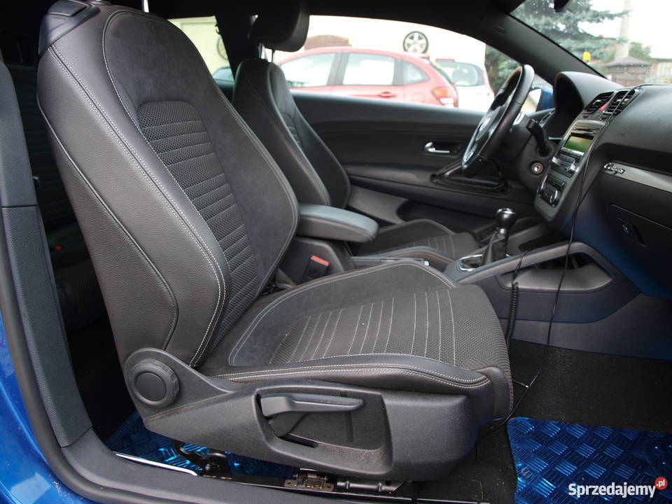 VW Scirocco 20 TDi 200 koni niebieski SPORT Kalisz