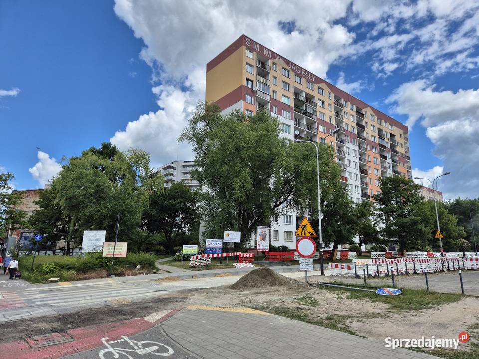 Wynajmę lokal 11pietro łazienka z WC magazyn Łódź