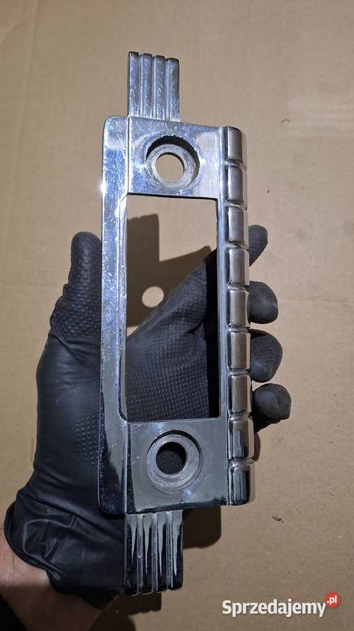 Ramka radia Gaz 21 Wołga Osłony i zaślepki Kraków