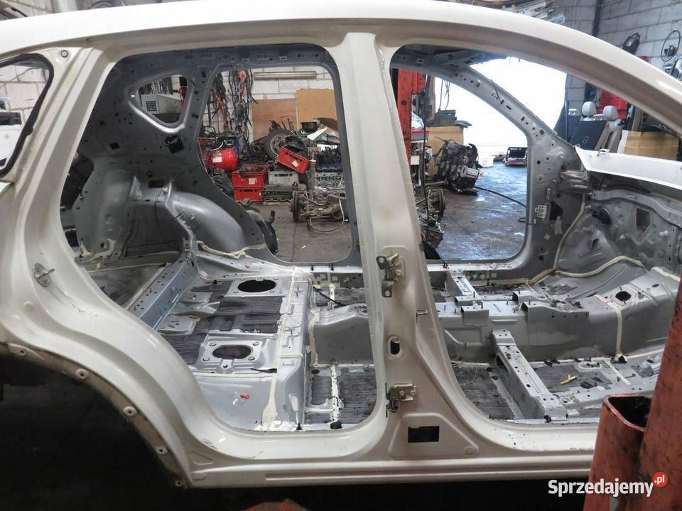 PRÓG SŁUPEK PRAWY BOK 34K MAZDA CX5 osobowe