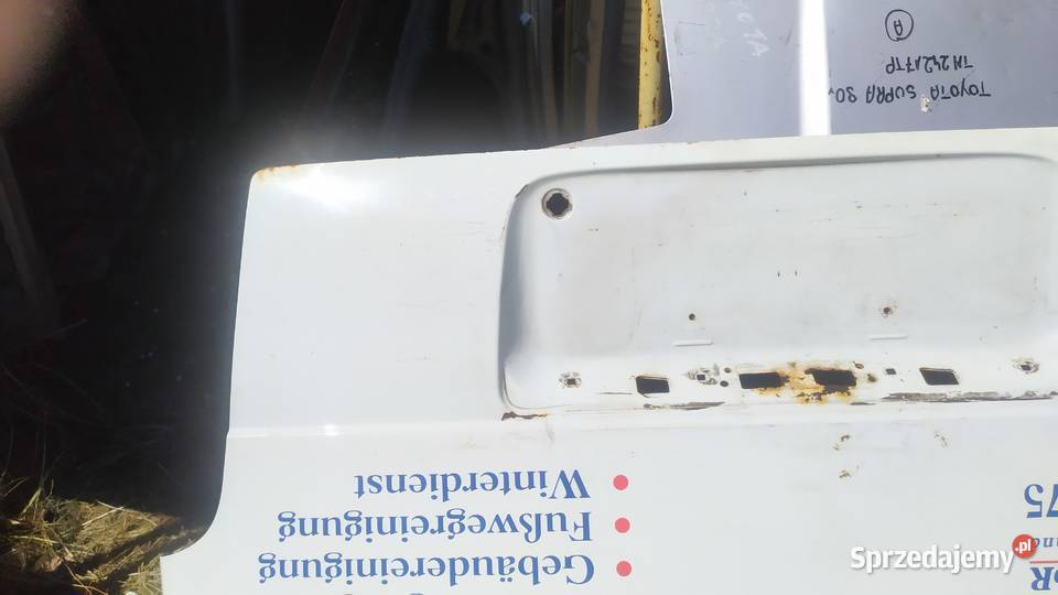 suzuki carry klapa tył Byków