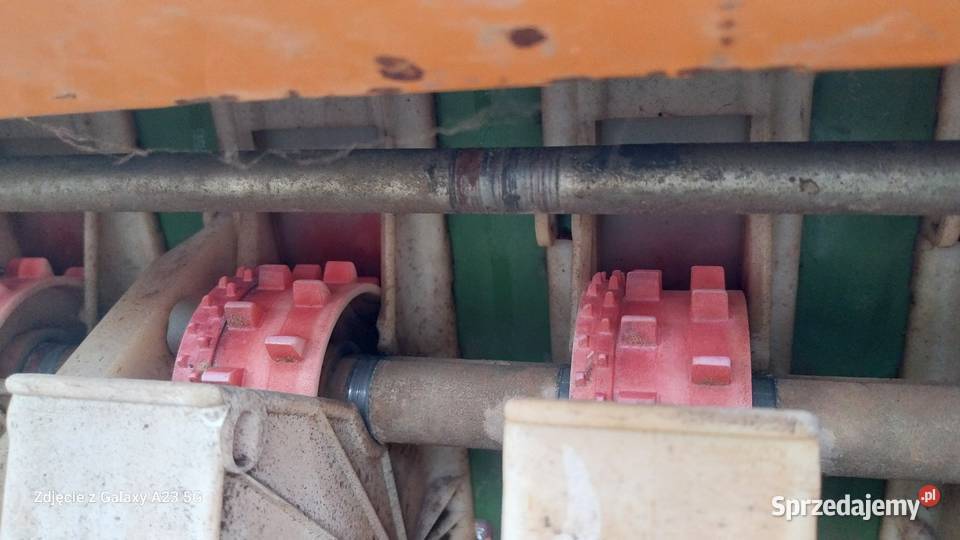 Siewnik AMAZONE D825 Super 25m Ścieżki centralny