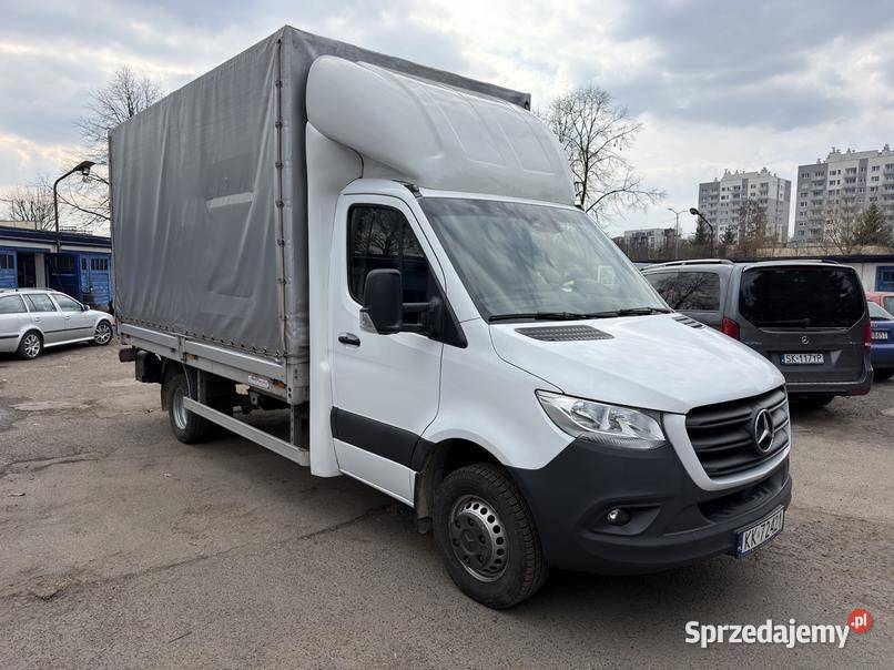 MERCEDESBENZ SPRINTER 519 CDI 2023 195000 ccm Warszawa