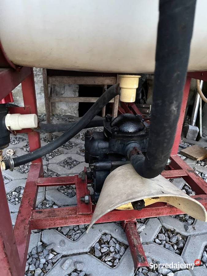 Sprzedam opryskiwacz i rozsiewacz Maszyny rolnicze Gorzyce