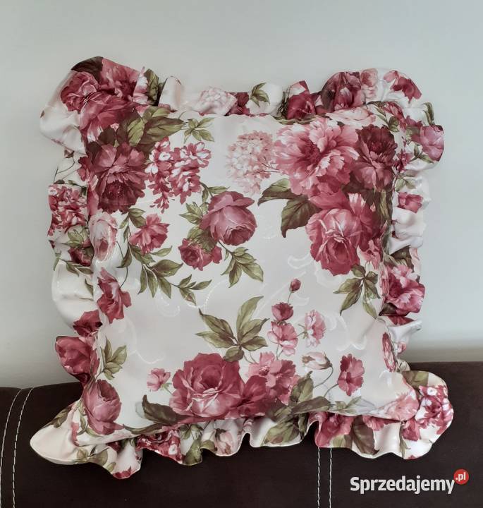 Poszewka z falbanką kwiat angielski Mława