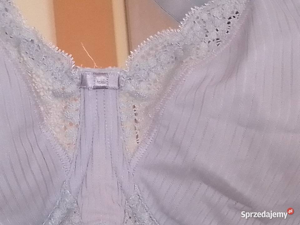 Miękki biustonosz Triumph na fiszbinach GB40DEU Sosnowiec