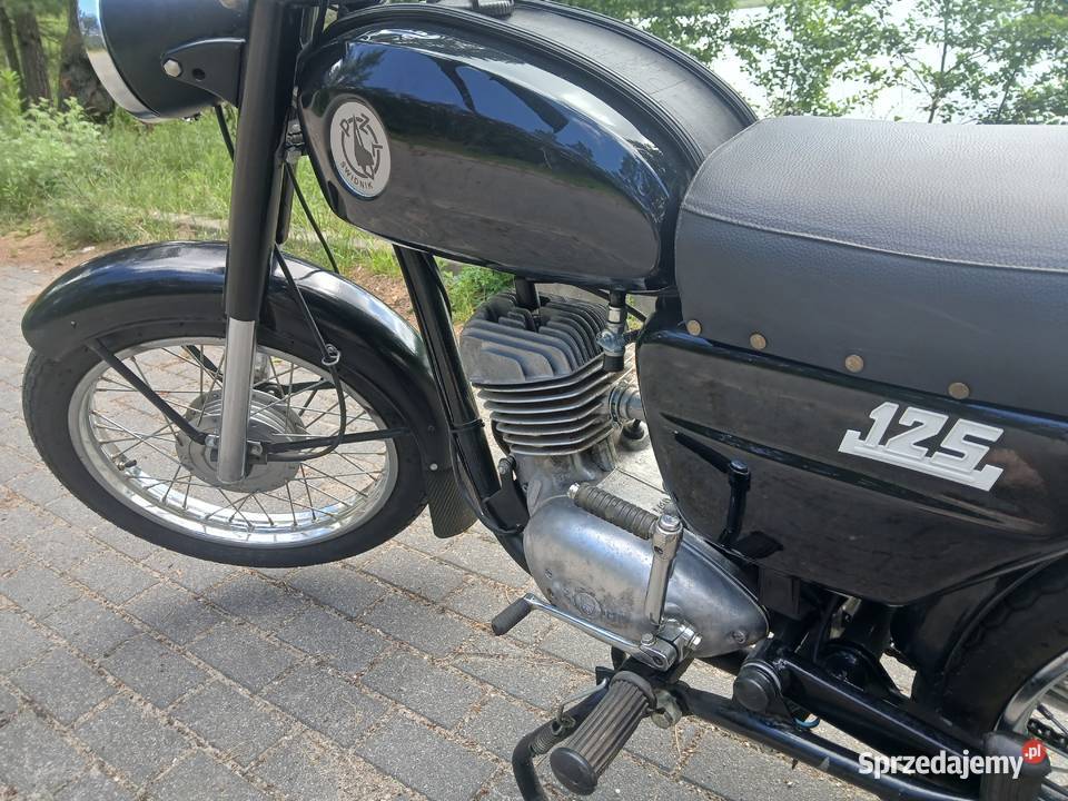 Wsk 125 zarejestrowana zadbana Rok produkcji 1981