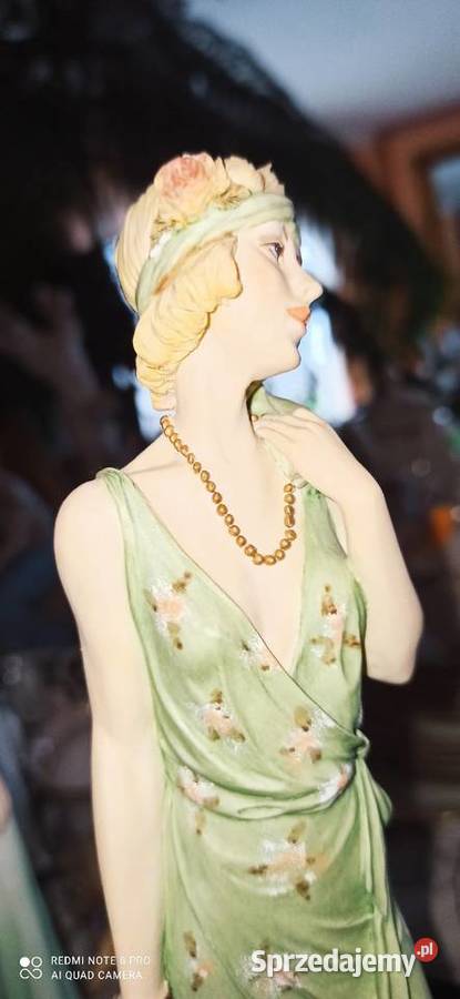 Faye Figurka The Royal Doulton Dama w zielonej pomorskie sprzedam