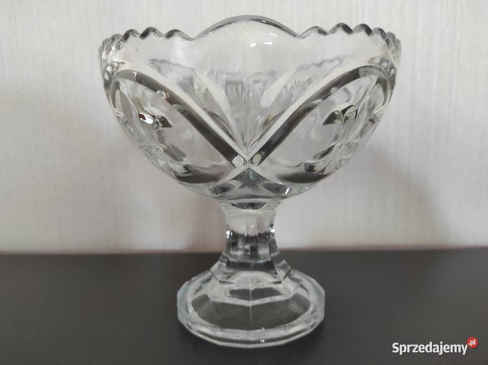 Cukiernica paterka Lilijka szkło Bohemia Czechy podlaskie