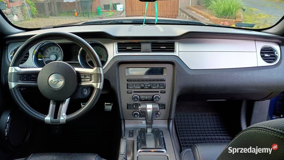 Ford Mustang 37 V6 BEZWYPADKOWY Drzewica
