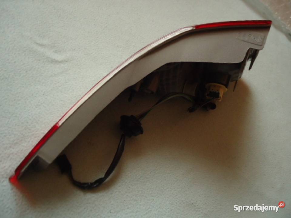 NOWA LAMPA TYLNA ZESPOLONA RENAULT VALEO 043856 osobowe