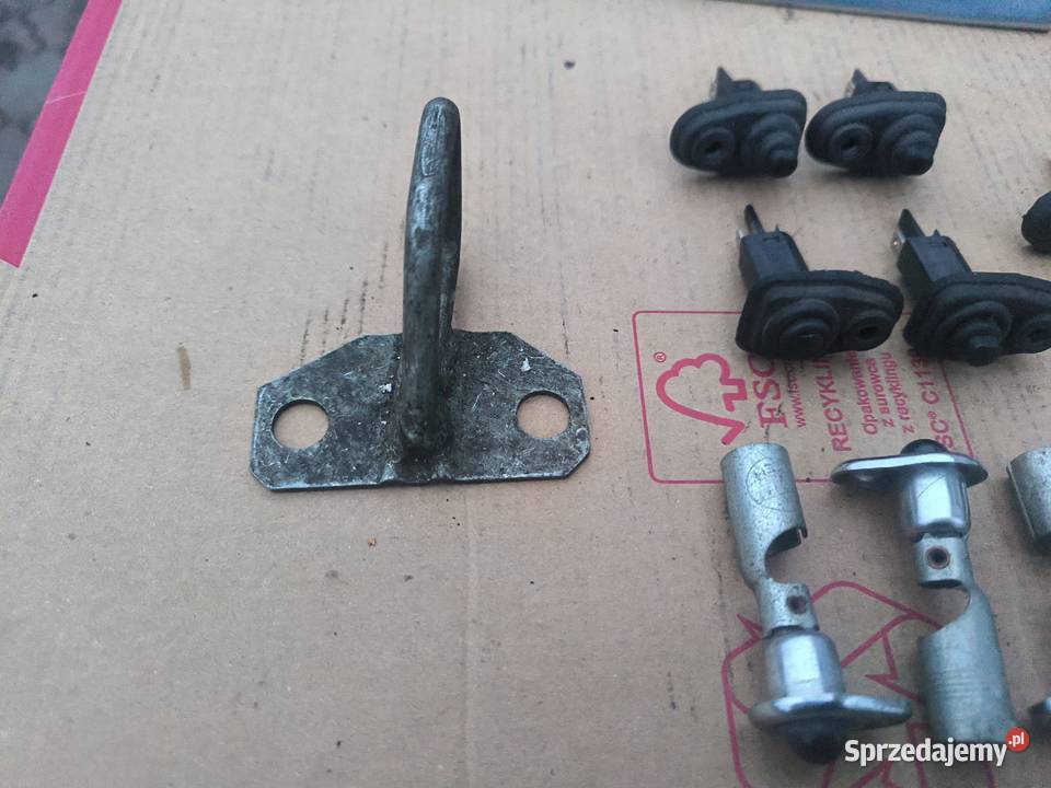 Fiat 125p klasyk wyłącznik schowek listwyhak podkarpackie Stalowa Wola sprzedam
