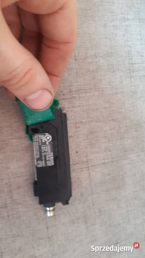 wzmacniacz światłowodowy keyence fsn11cp M8 PNP Poznań