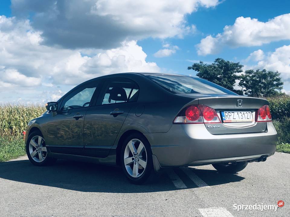 Honda Civic VIII 18 iVETC 140 B LPG nieuszkodzony Przeworsk