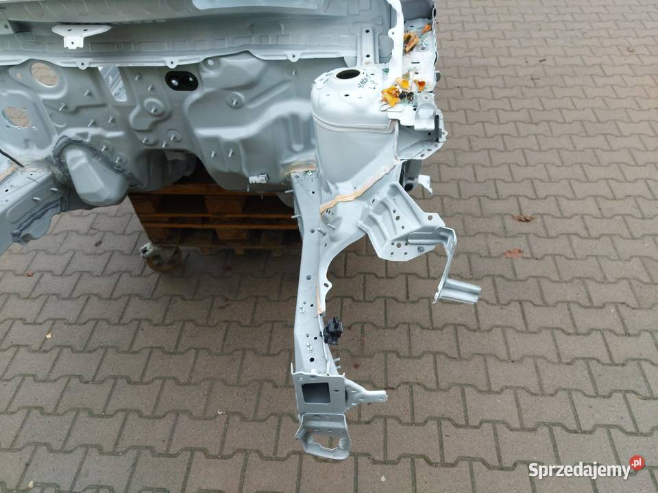 Toyota Yaris IV P21 GR ćwiartka podłużnica lewa