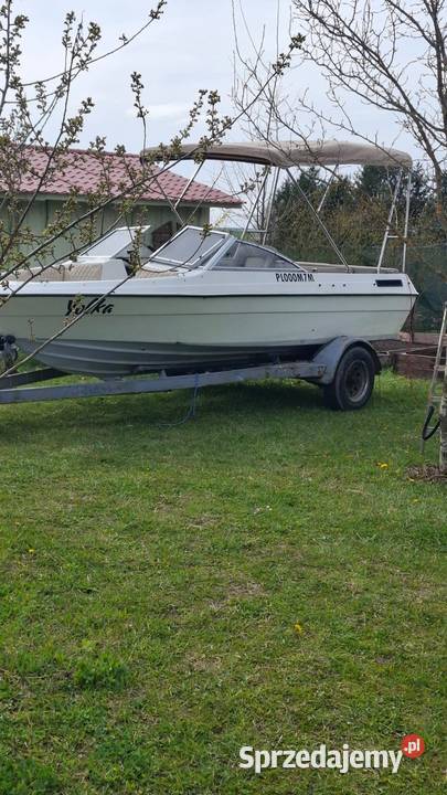 łódź motorowa 52 m z silnikiem Ford OMC 23 litra Węgielsztyn