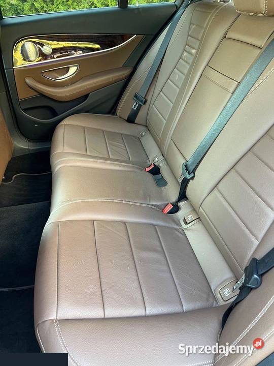 MercedesBenz Klasa E 30 diesel 286 2019r 1 Ląd