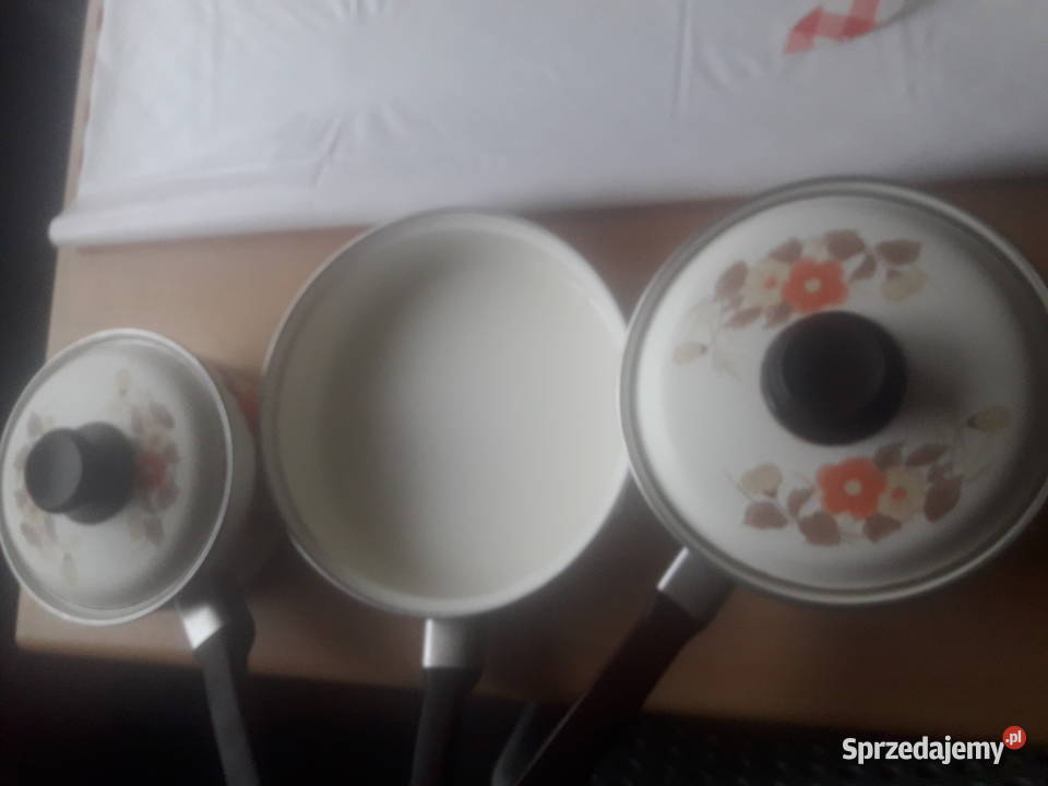 Garnki i patelnia emaliowane Miechów sprzedam
