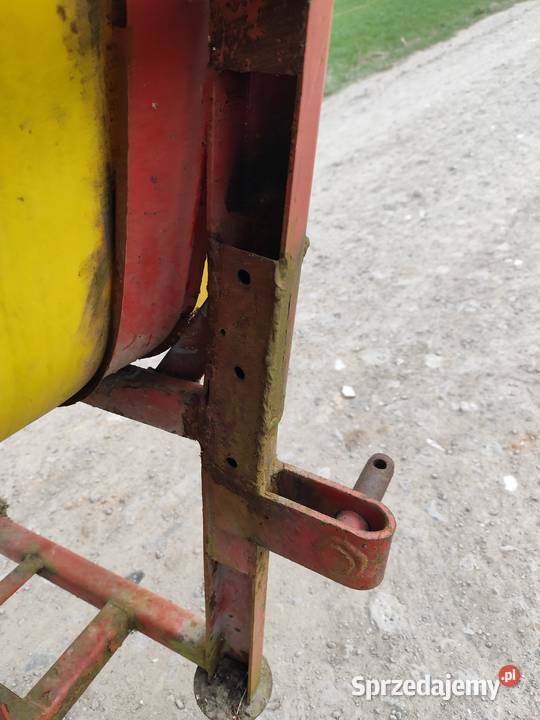 Opryskiwacz 300l nieuszkodzony Stara Kornica