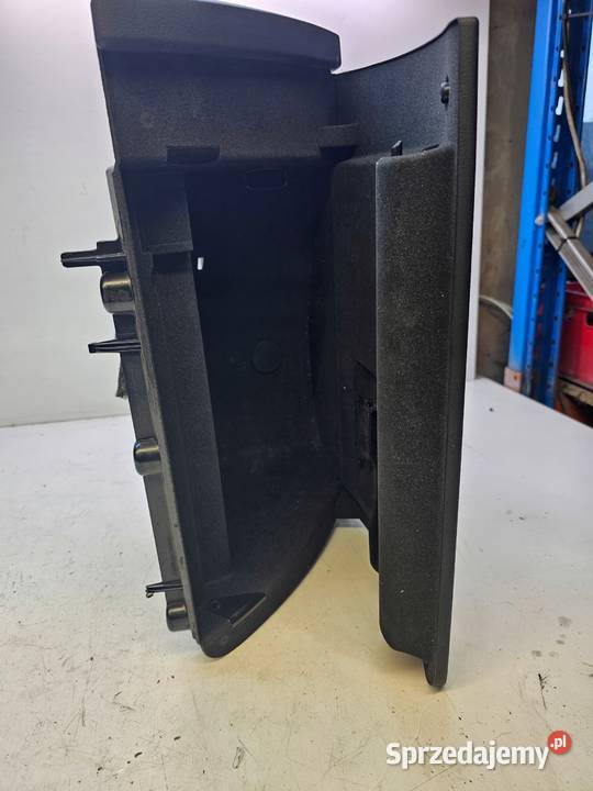 SCHOWEK PASAŻERA AUDI Q5 8R 8R1857035D 6 osobowe Przystajń sprzedam