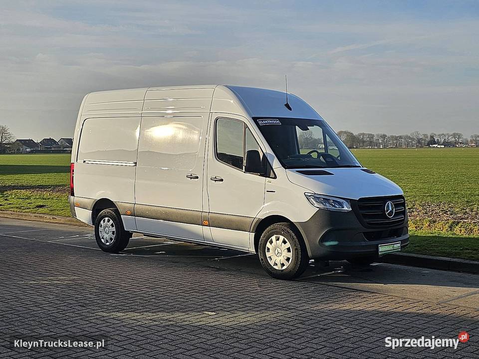 MercedesBenz ESPRINTER 81kWh 300KmWLTP L2H2