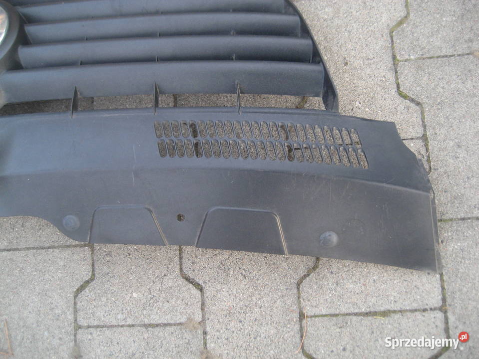 vw t5 0409r atrapa grill znaczek 7h0807101 osobowe wielkopolskie Rakoniewice