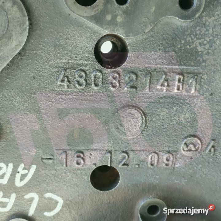Pokrywa 4303214B1 skrzyni biegów Claas Ares 630 Wilkowo