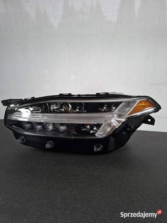 Volvo XC90 USA Lampa lewa przednia przód LED AFS