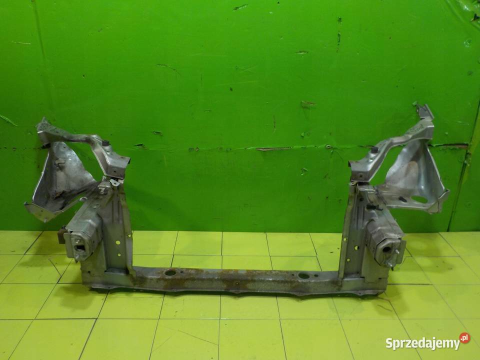 TOYOTA PRIUS II 04r HB 5D pas przedni Suków sprzedam