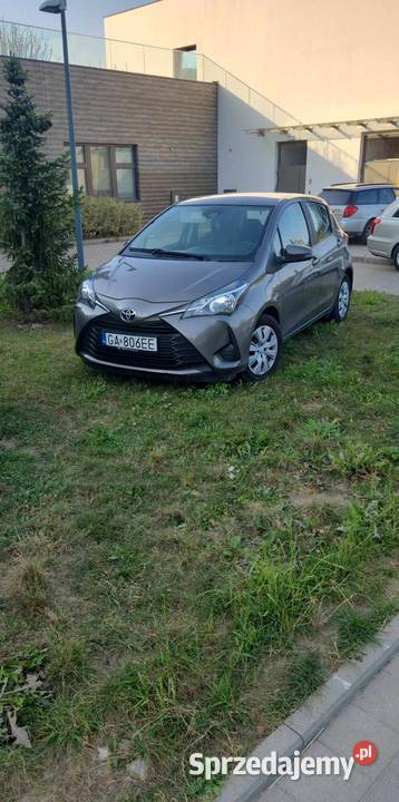 Toyota yaris Polski salon Chwaszczyno